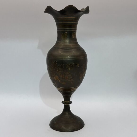 Antique Engraved Solid Brass Vase Made In India - Picture 1 of 5